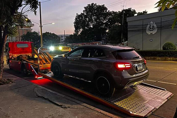 Jasa Derek Dan Towing Alat Berat & Mobil Terdekat Jakarta 24 Jam